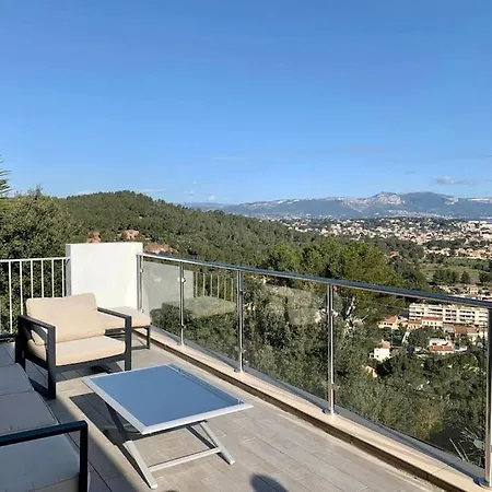 Amazing View Seaside Дом отдыха Ла-Сейн-сюр-Мер